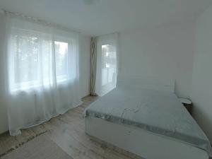 Pronájem bytu 2+kk, Plzeň, Koterovská, 59 m2