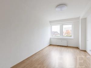 Pronájem bytu 1+kk, Praha - Jinonice, Peroutkova, 26 m2