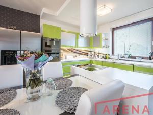 Prodej rodinného domu, Šlapanice, Za Humny, 250 m2