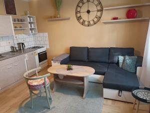 Pronájem bytu 1+kk, Praha, Pelhřimovská, 30 m2