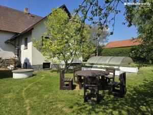 Prodej rodinného domu, Hlásná Třebaň, Trubská, 230 m2