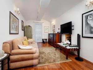 Prodej bytu 3+1, Praha - Vinohrady, Na Kozačce, 95 m2