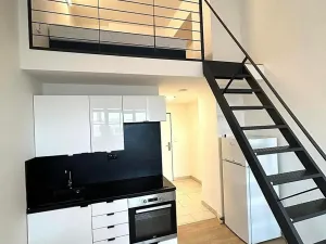 Pronájem bytu 1+kk, Praha - Vysočany, Poděbradská, 30 m2