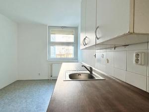 Pronájem bytu 2+1, Praha - Černý Most, Maňákova, 77 m2