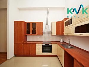 Pronájem bytu 1+1, Karlovy Vary, U Imperiálu, 106 m2