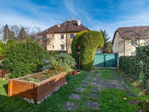 Prodej rodinného domu, Praha - Strašnice, Břežanská, 215 m2