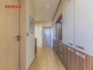 Pronájem bytu 2+kk, Praha - Kamýk, Krhanická, 54 m2