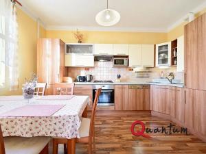 Prodej bytu 3+1, Praha - Smíchov, U Pernikářky, 98 m2