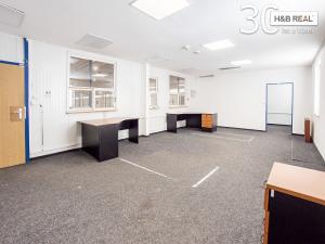 Pronájem skladu, Slušovice, 1200 m2