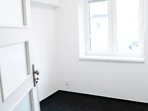 Pronájem kanceláře, Ostrava, Hladnovská, 250 m2