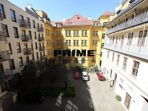 Pronájem kanceláře, Praha - Smíchov, Štefánikova, 55 m2