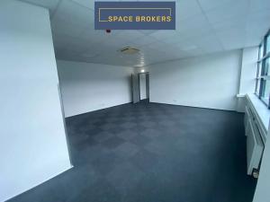 Pronájem skladu, Brno, 1350 m2