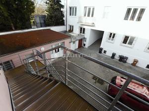 Pronájem obchodního prostoru, Strakonice, Bezděkovská, 194 m2