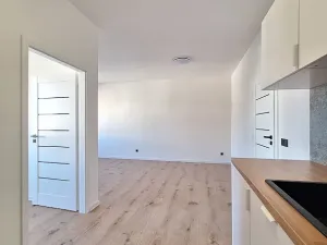 Pronájem bytu 2+kk, Praha - Vršovice, Rybalkova, 47 m2