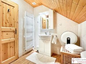 Prodej rodinného domu, Cvikov, 210 m2