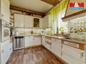 Prodej rodinného domu, Broumov, 183 m2