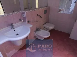 Prodej rodinného domu, Znojmo, 200 m2