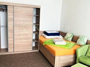Pronájem bytu 1+1, Chrudim, Husova, 37 m2