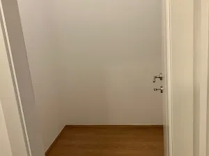 Pronájem bytu 1+kk, Praha - Libeň, Lindnerova, 37 m2