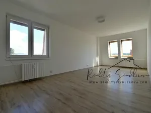 Prodej bytu 2+1, Hranice, Obránců míru, 60 m2