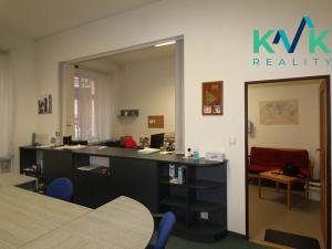 Pronájem kanceláře, Karlovy Vary, K. Čapka, 60 m2