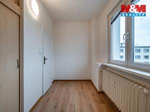 Pronájem bytu 3+1, Karlovy Vary, Krymská, 45 m2