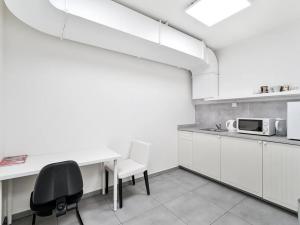 Prodej obchodního prostoru, Praha - Holešovice, Jateční, 244 m2