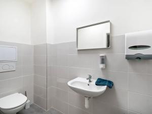 Prodej obchodního prostoru, Praha - Holešovice, Jateční, 244 m2