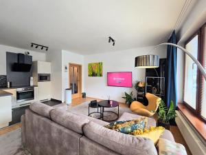 Pronájem bytu 2+kk, Praha - Zličín, Hrozenkovská, 61 m2