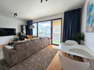 Pronájem bytu 2+kk, Praha - Zličín, Hrozenkovská, 61 m2