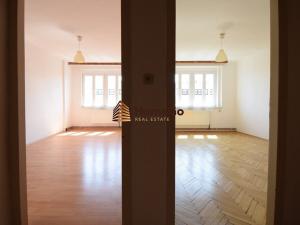 Pronájem bytu 2+1, Praha - Nusle, U gymnázia, 65 m2