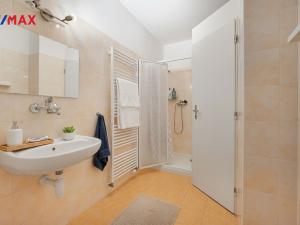 Prodej rodinného domu, Kozmice, K Točně, 223 m2