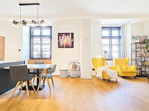 Prodej bytu 4+kk, Písek, Velké náměstí, 113 m2