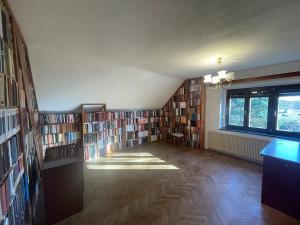 Pronájem rodinného domu, Zvole, 260 m2