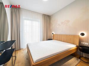 Pronájem bytu 2+kk, Praha - Vinohrady, Slezská, 43 m2