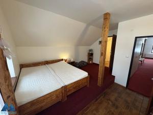 Pronájem restaurace, Horní Maršov, Třída Josefa II., 320 m2