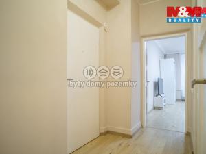 Pronájem bytu 1+1, Karlovy Vary, Jateční, 40 m2