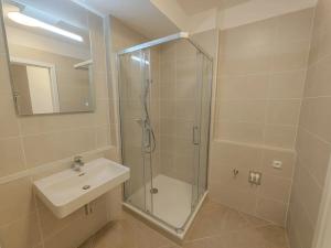 Pronájem bytu 1+kk, Praha - Ruzyně, Stočesova, 39 m2