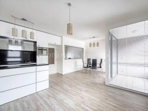 Pronájem bytu 2+kk, Praha - Vysočany, Za Krejcárkem, 49 m2