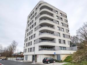 Pronájem bytu 2+kk, Praha - Vysočany, Za Krejcárkem, 49 m2