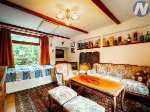 Prodej vícegeneračního domu, Paračov, 388 m2