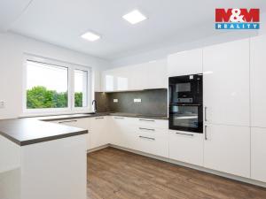 Prodej rodinného domu, Hrabyně, 188 m2