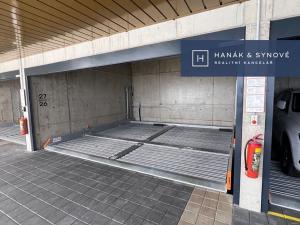 Pronájem garážového stání, Brno, Cejl, 12 m2