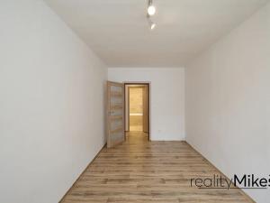 Prodej bytu 3+1, Železný Brod, Na Vápence, 73 m2