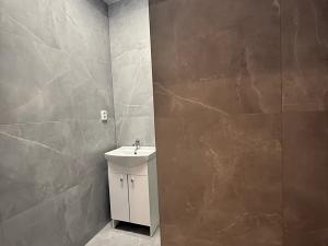 Pronájem bytu 2+1, Habartov, Raisova, 60 m2