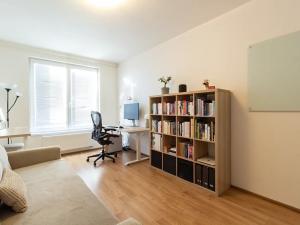 Pronájem bytu 3+kk, Praha - Čakovice, Bermanova, 81 m2