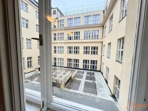 Pronájem bytu 2+kk, Praha - Staré Město, Národní, 68 m2
