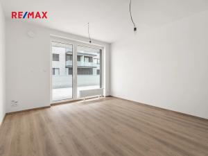Prodej bytu 2+kk, Praha - Prosek, Čakovická, 43 m2