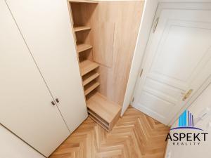 Pronájem bytu 1+kk, Praha - Bubeneč, Keramická, 25 m2