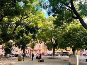 Pronájem bytu 2+kk, Praha - Holešovice, Schnirchova, 52 m2